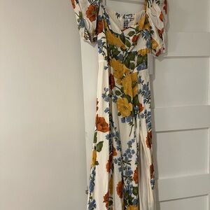 BNWT Reformation Dress in Size 2